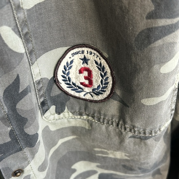 Zara size Small camo jacket in excellent condition. - Picture 5 of 7